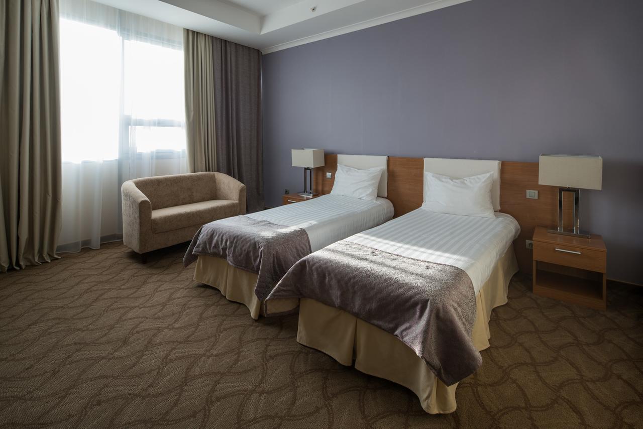 Hotel Duman Astana Exterior foto